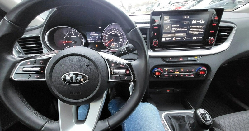 Kia Ceed cena 56910 przebieg: 35000, rok produkcji 2021 z Lubień Kujawski małe 56